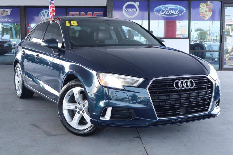 audi a3 sedan 2018 WAUAUGFF0J1022196 image audi a3 sedan 2018 WAUAUGFF0J1022196 image